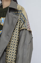 画像をギャラリービューアに読み込む, SCARF-LINED TRENCH COAT/KHAKI/02