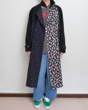 Load image into Gallery viewer, FLORAL TRENCH COAT/BLK/02 size A