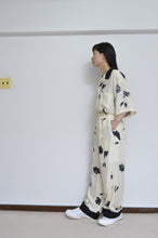 画像をギャラリービューアに読み込む, WIDE AND EASY PT_FLOWER/BLK PAISLEY