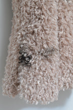 Load image into Gallery viewer, 代官山 蔦屋書店出品中/WAVY FUR COAT