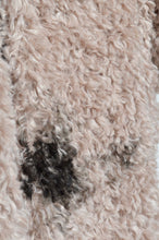 Load image into Gallery viewer, 代官山 蔦屋書店出品中/WAVY FUR COAT