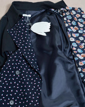 Load image into Gallery viewer, FLORAL TRENCH COAT/BLK/02 size A