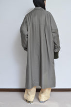 画像をギャラリービューアに読み込む, SCARF-LINED TRENCH COAT/KHAKI/02