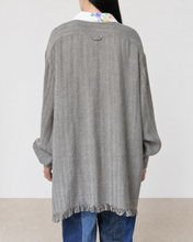 画像をギャラリービューアに読み込む, Tablecloth collar fringe shirt / linen herringbone_C