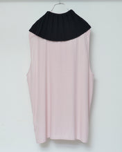 Load image into Gallery viewer, PLEATED COLLAR SLEEVELESS SHIRT_G