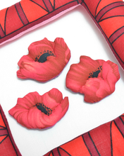 画像をギャラリービューアに読み込む, FABRIC RE:LIEF/THREE POPPIES
