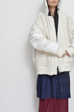 画像をギャラリービューアに読み込む, QUILT MA-1 / OFF WHT_01