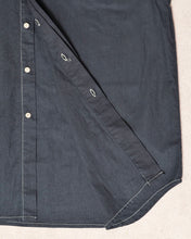 Load image into Gallery viewer, PLEATED COLLAR SLEEVELESS SHIRT_C