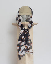 Load image into Gallery viewer, DROOPY SCARF CAP / BEIGE