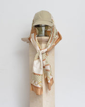 Load image into Gallery viewer, DROOPY SCARF CAP / BEIGE