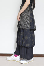 Load image into Gallery viewer, PLEATED SKIRT 01 / C