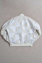 画像をギャラリービューアに読み込む, QUILT MA-1 / OFF WHT_02