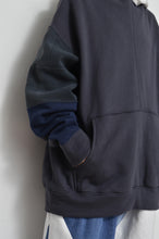 Load image into Gallery viewer, QUILT HOODIE/CHA_02
