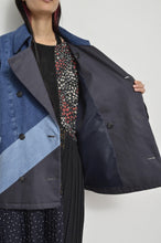 画像をギャラリービューアに読み込む, DEMIM UNE UNE TRENCH COAT/SHORT_02_B