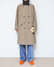 画像をギャラリービューアに読み込む, Flower charm pea coat / peach skin