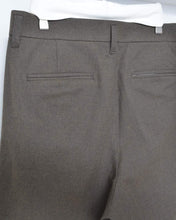 Load image into Gallery viewer, Herringbone Wide Tuck Shorts