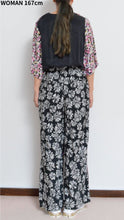 Load image into Gallery viewer, JUMPSUIT_FLORAL 01 / ASS_B