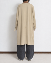 Load image into Gallery viewer, ROBE TRENCH COAT_TENCEL (02/BEG)