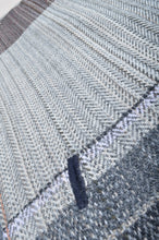 Load image into Gallery viewer, HOOD SHAWL (tsutae SPECIAL) / B