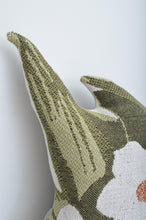 Load image into Gallery viewer, RUG CUSHION (SUISEN) / B