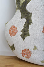 Load image into Gallery viewer, RUG CUSHION (SUISEN) / B