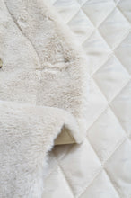 画像をギャラリービューアに読み込む, FUR LINER ( BEG )_B