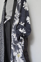 画像をギャラリービューアに読み込む, ROBE TRENCH COAT_FLORAL (02/here別注)_A