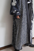 画像をギャラリービューアに読み込む, ROBE TRENCH COAT_FLORAL (02/here別注)_A