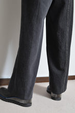 画像をギャラリービューアに読み込む, BLK DENIM WIDE TUCK PT 01