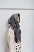 Load image into Gallery viewer, HOOD SHAWL (tsutae SPECIAL) / B