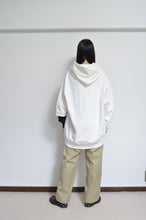 画像をギャラリービューアに読み込む, SLIT SLEEVE HOODIE (EMBROIDERY) / WHT/02_RE