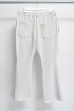 Load image into Gallery viewer, FLARED SWEAT PT / 01_GRAY