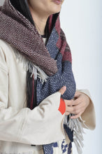 Load image into Gallery viewer, HOOD SHAWL (tsutae SPECIAL) / C