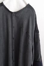 Load image into Gallery viewer, PLEATS SLEEVE SHIRT / BLK
