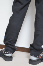 Load image into Gallery viewer, SLIT SWEAT PT / BLK_02