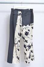 Load image into Gallery viewer, FLARED FLORAL PT 02 / ASS_B