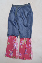 Load image into Gallery viewer, FLARED FLORAL PT 01 / ASS_B