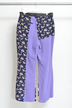 Load image into Gallery viewer, FLARED FLORAL PT 01 / ASS_C