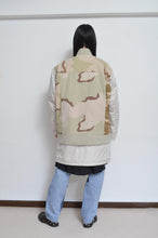 画像をギャラリービューアに読み込む, REMIX CAMO LAYER STADIUM JACKET/01