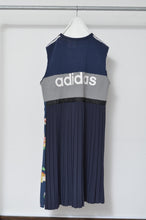 画像をギャラリービューアに読み込む, PLEATS OP_MEGUMU YAMAMOTO_kiss