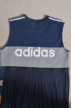 画像をギャラリービューアに読み込む, PLEATS OP_MEGUMU YAMAMOTO_kiss