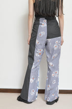 Load image into Gallery viewer, FLARED FLORAL PT 02 / ASS_A