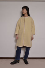 Load image into Gallery viewer, WOOL MOSSA FLAPS COAT/YELLOW_02