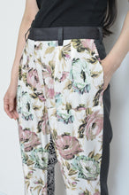 Load image into Gallery viewer, FLARED FLORAL PT 01 / ASS_A
