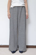 Load image into Gallery viewer, HORIZONTAL STRIPE WIDE FLARE PT/02 size
