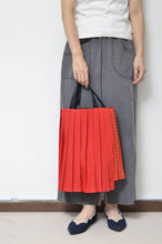 Load image into Gallery viewer, PLEATED BAG/SMALL_F
