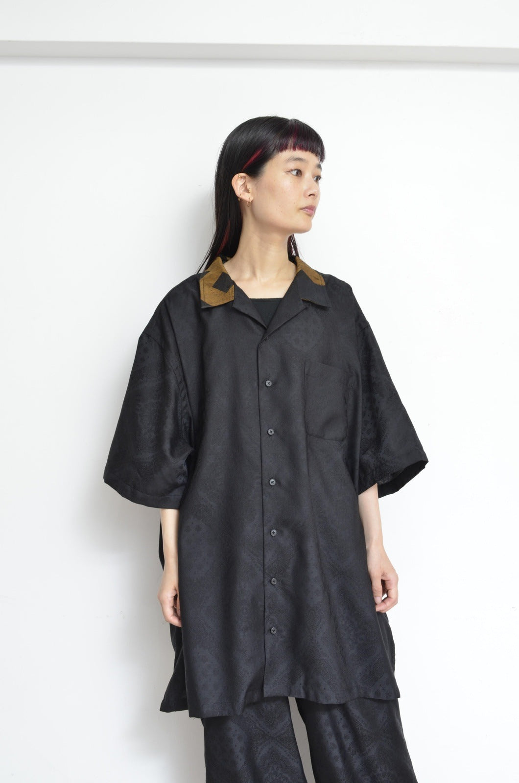 OPEN COLLAR SH_BLK PAISLEY