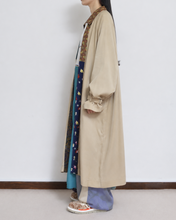 Load image into Gallery viewer, ROBE TRENCH COAT_TENCEL (02/BEG)
