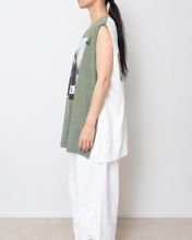 画像をギャラリービューアに読み込む, V NECK SLEEVELESS T / JOY_B
