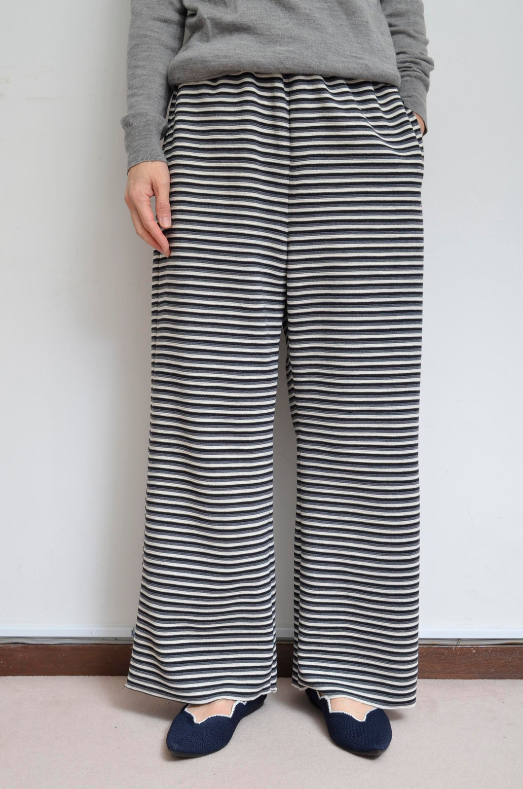 HORIZONTAL STRIPE WIDE FLARE PT/01 size